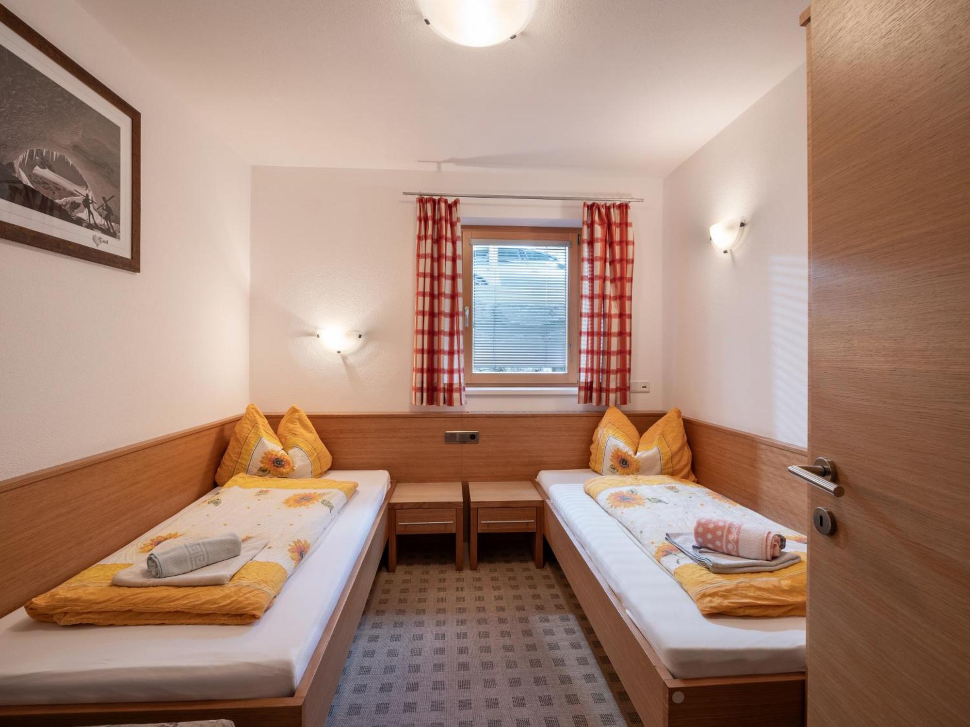 Ahornegg Apartment Тукс Екстериор снимка