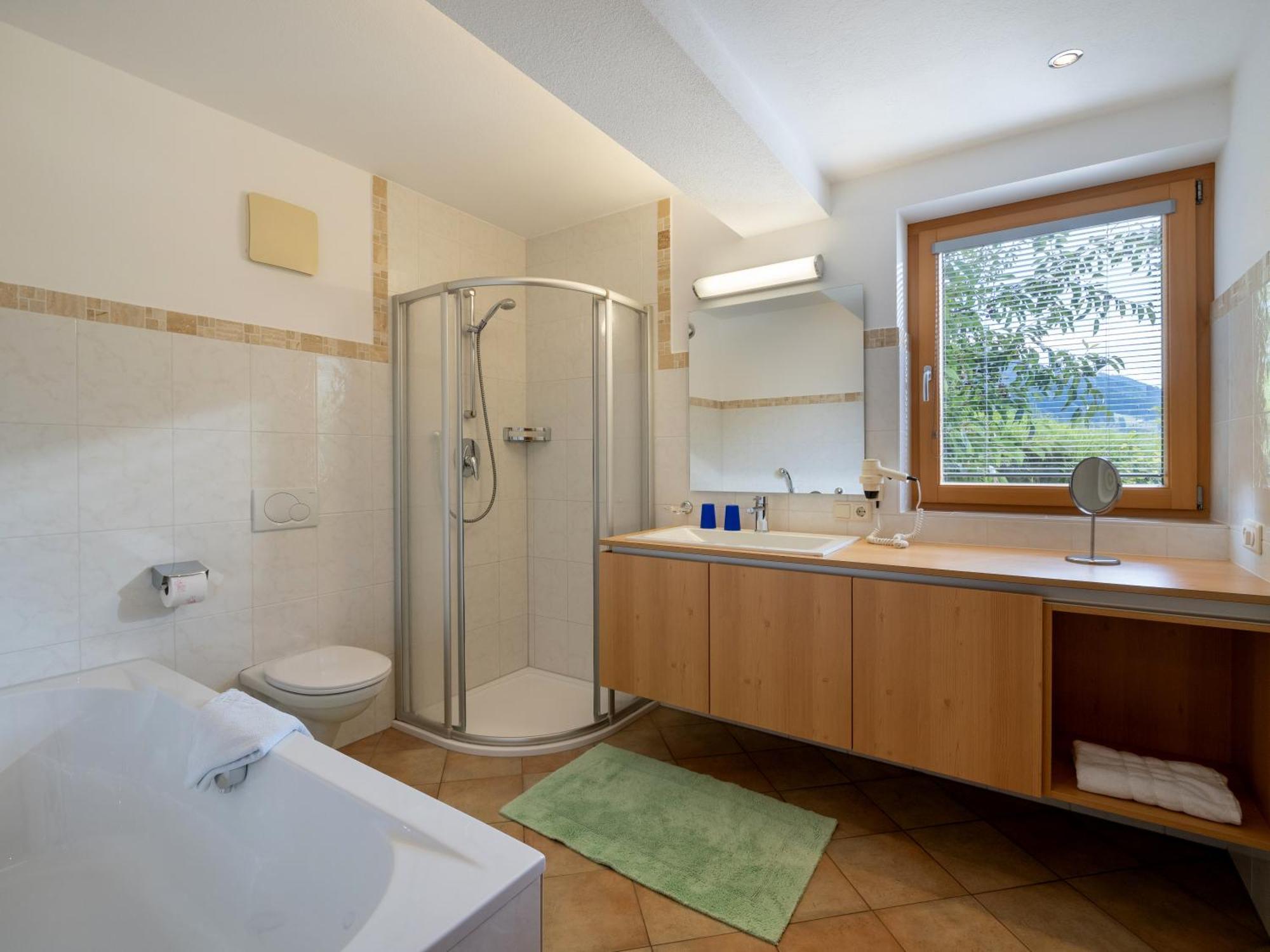 Ahornegg Apartment Тукс Екстериор снимка